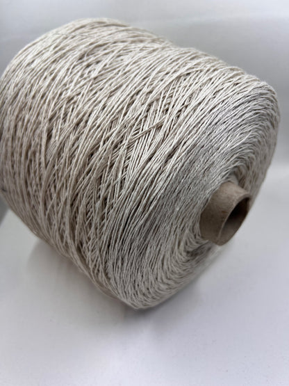 Lino Yarn 100%, Loro Piana Yarn, Color Beige. Per 100 gr