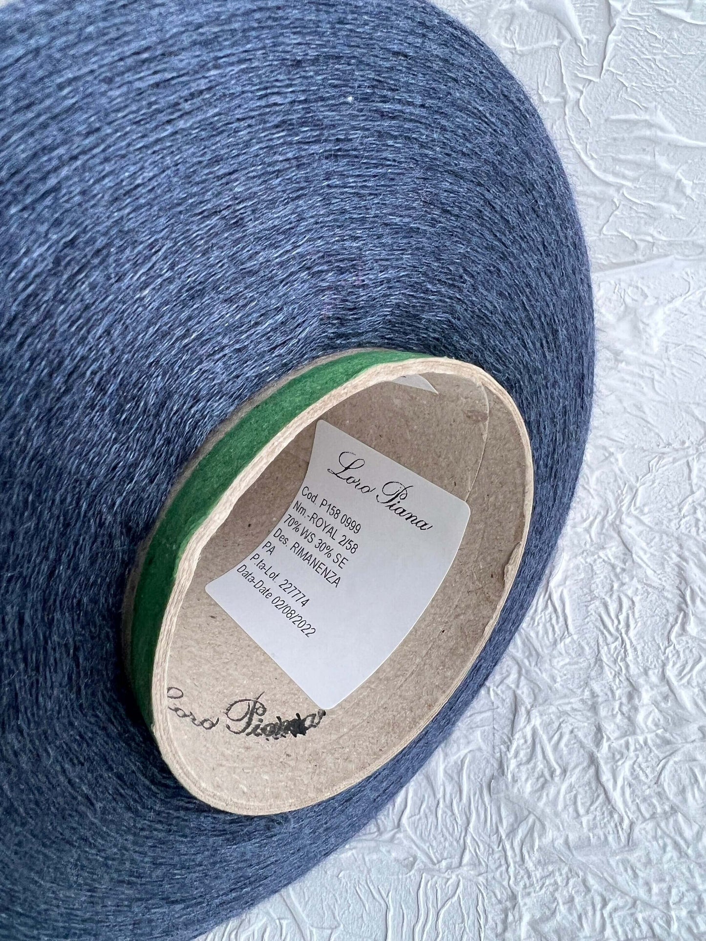 Cashmere Yarn 70%, Silk Yarn 30%,Loro Piana yarn, Yarn on Cone. Blue Nero. Per 100 gr