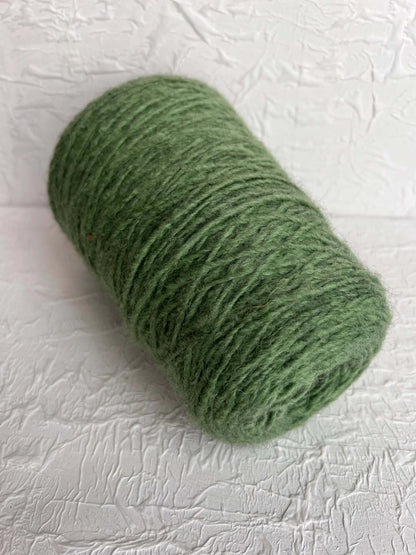 Bunny. Wool Yarn  50%, Baby Alpaca Yarn 25%, PA 25%. Color Green. Per 100 gr