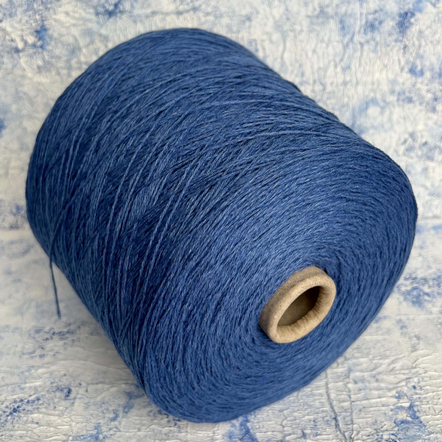 Cashmere yarn 40%, Silk yarn 40%, Merino yarn 20%,Color - Luminescent Beach.Per 100 gr