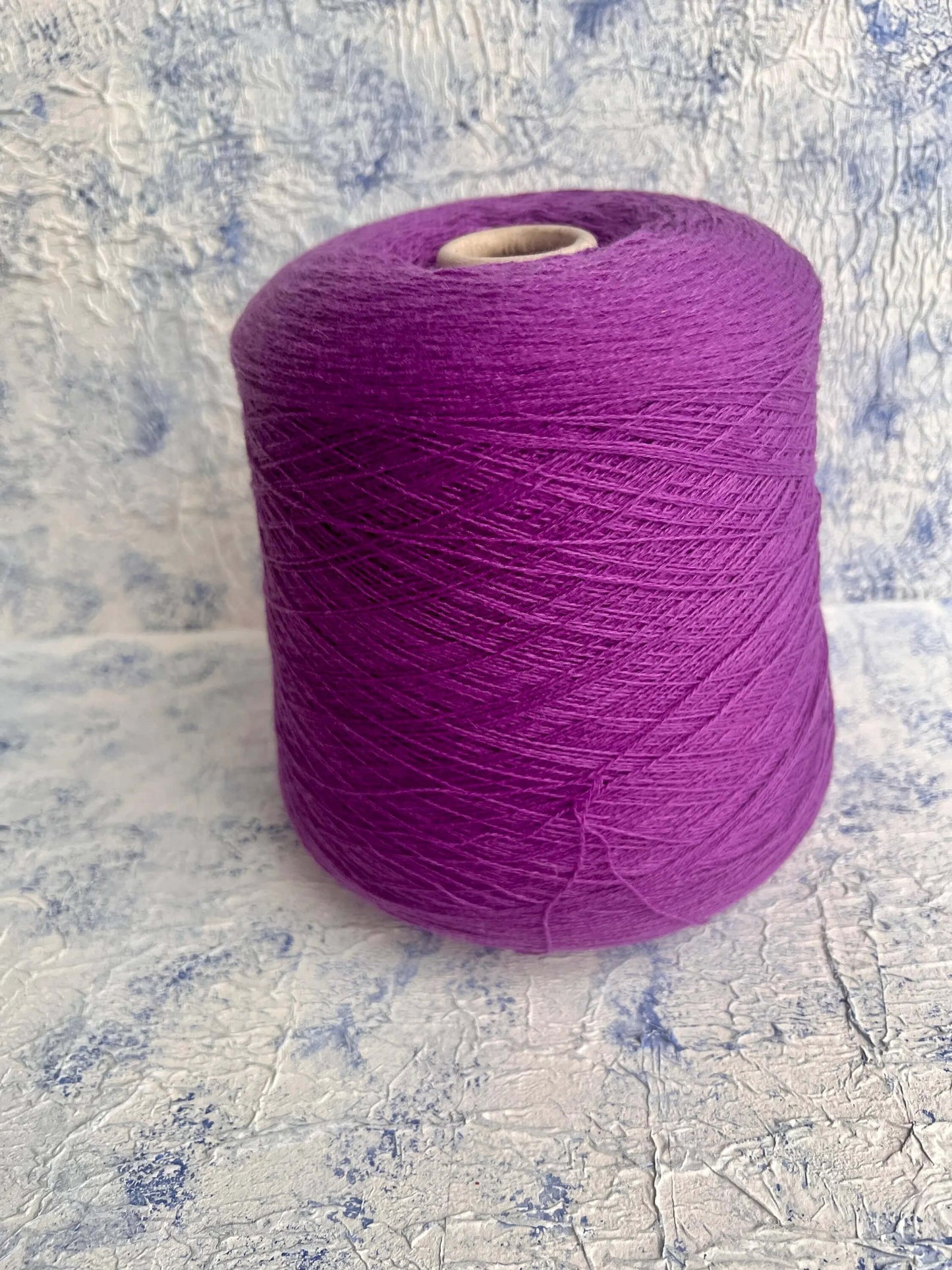 Cashmere Yarn 100%, Yarn for knitting, Todd&Duncan Yarn, Purple. Per 100 gr