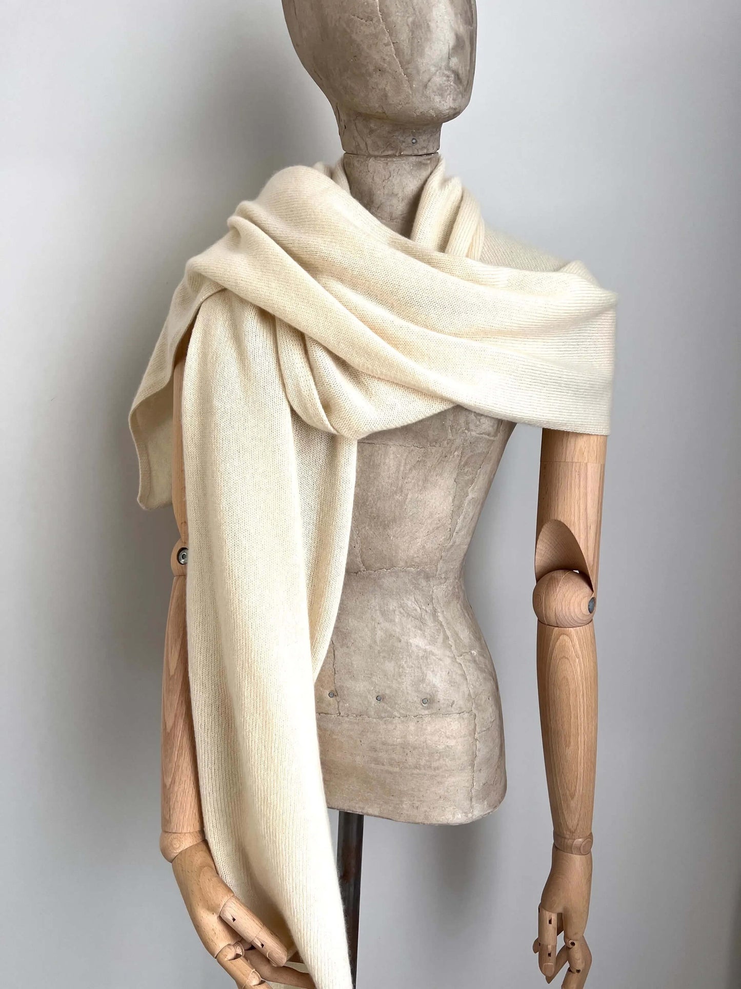 Color White - 100% Large Pure handmade cashmere scarf.