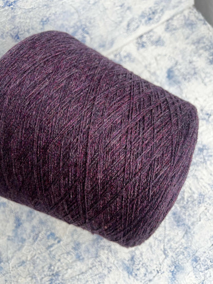 Loro Piana Cashmere/Merino/Silk (82/14/4%) yarn, Purple. Per 100 gr