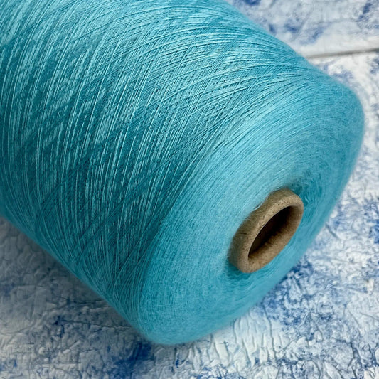 Cashmere yarn 70%&Silk yarn 30%,Royal Loro Piana, Color Baby Blue. Per 100 gr