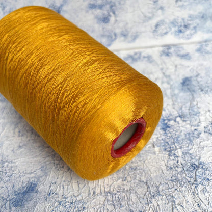 Silk yarn. Ongetta. Yarn for knitting or weaving. Per 100 gr