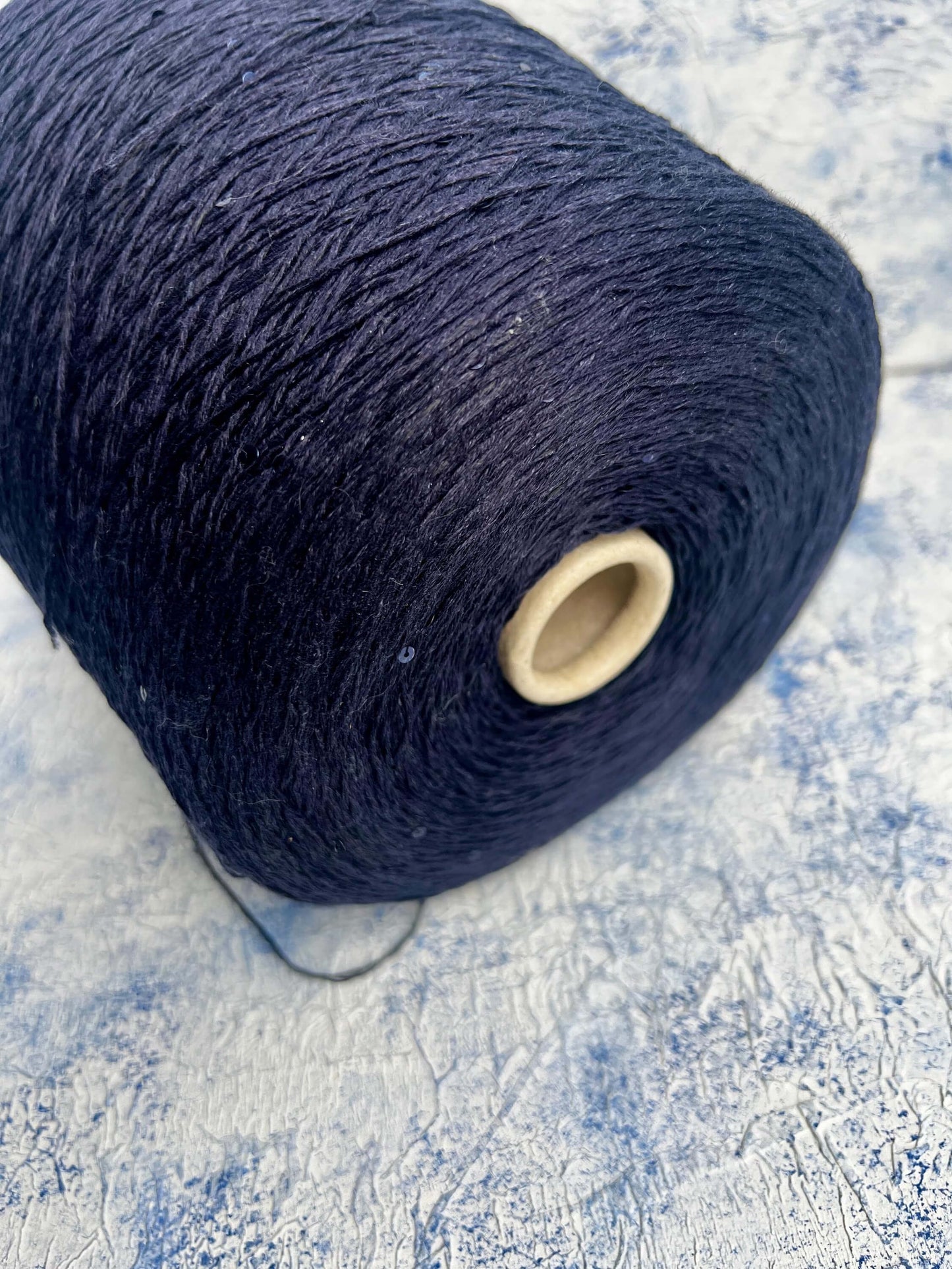 Lino yarn 100%, Yarn on Cone, ZEGNA BARUFFA , Color Blue.Per 100 gr