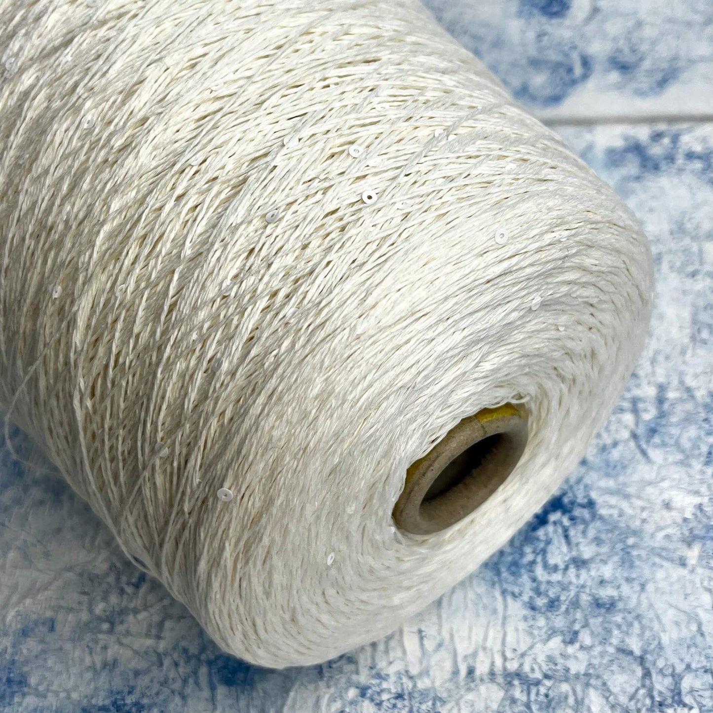 Lino yarn 100%, Yarn on Cone, ZEGNA BARUFFA , Color White.Per 100 gr