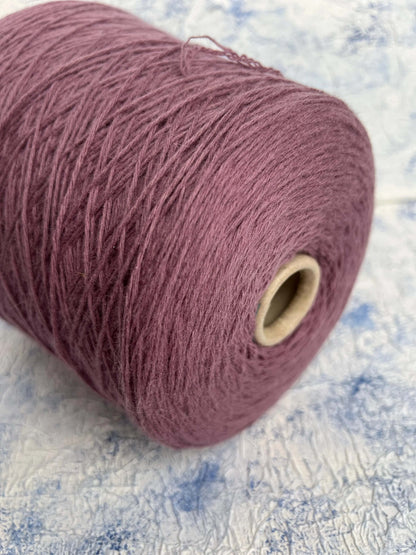 Merino yarn 70%, Angora yarn 20%, 10% PA. ZEGNA BARUFFA, Violetto. Per 100 gr