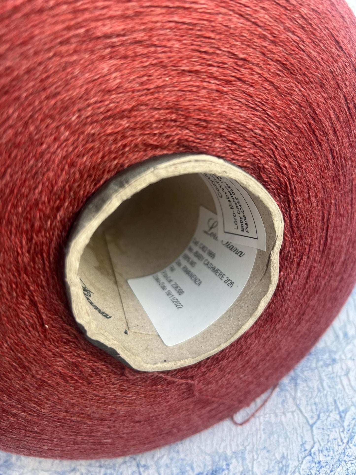 Baby Cashmere yarn 100%, Loro Piana yarn. Indian Red. Per 100 gr