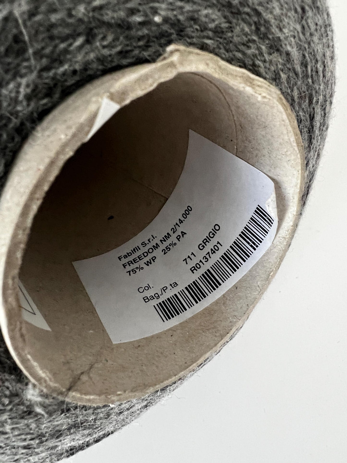 Freedom Royal Alpaca Blend Yarn 70/30 Italy. Color Grigio. Per 100gr