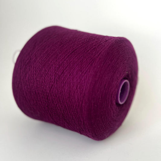 Cashmere Lace Yarn 2/28 Beetroot – Todd & Duncan.Per 100 gr
