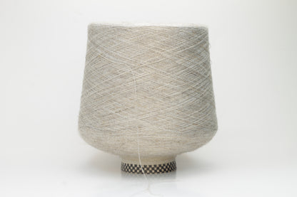 Cashmere 40%, Silk 30%, Lino 30%. Nm 2/56, Cariaggi PPKB337, color 722953 Beige