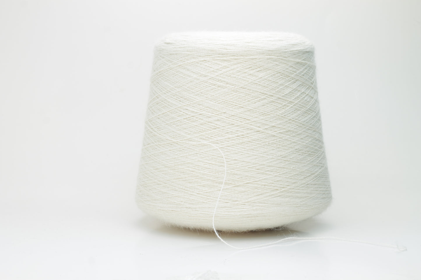 Alpaca yarn 100%, art Suri Filpucci yarn for knitting. Nm 2/16. White