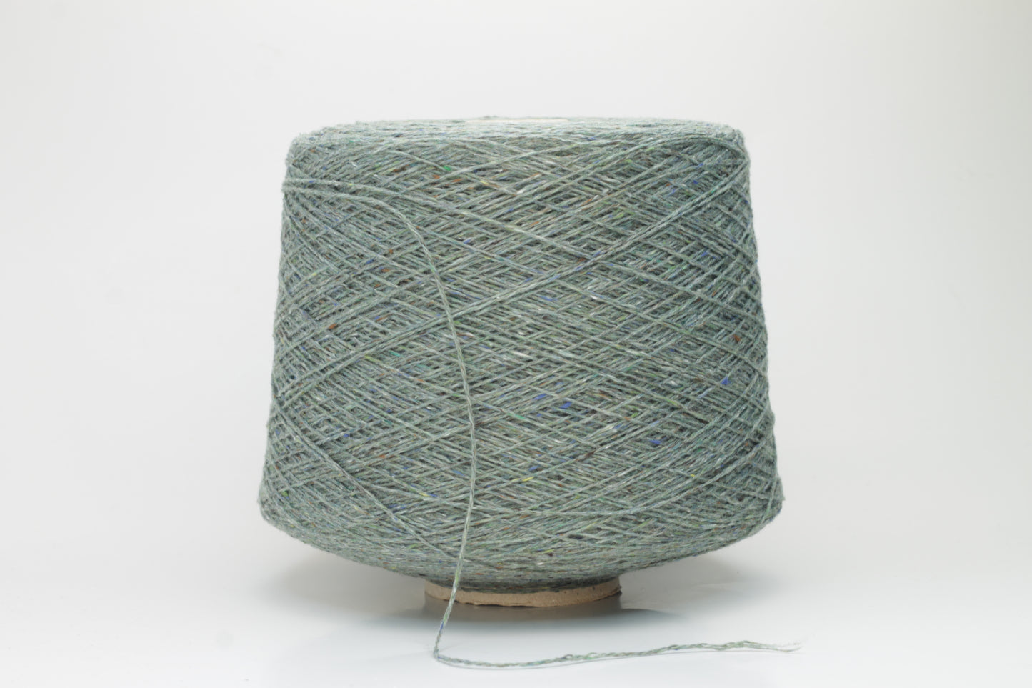 Alba Plus Filcom. Cashmere 50%, Silk 15%, Merino 15%. Nm 3/15, Color Amazzonia