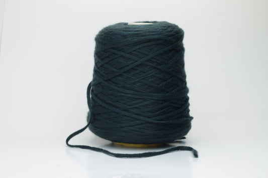 Cashmere yarn 62%, Silk yarn 38%. Nm 1/1500, Loro Piana, Verdone (Green)