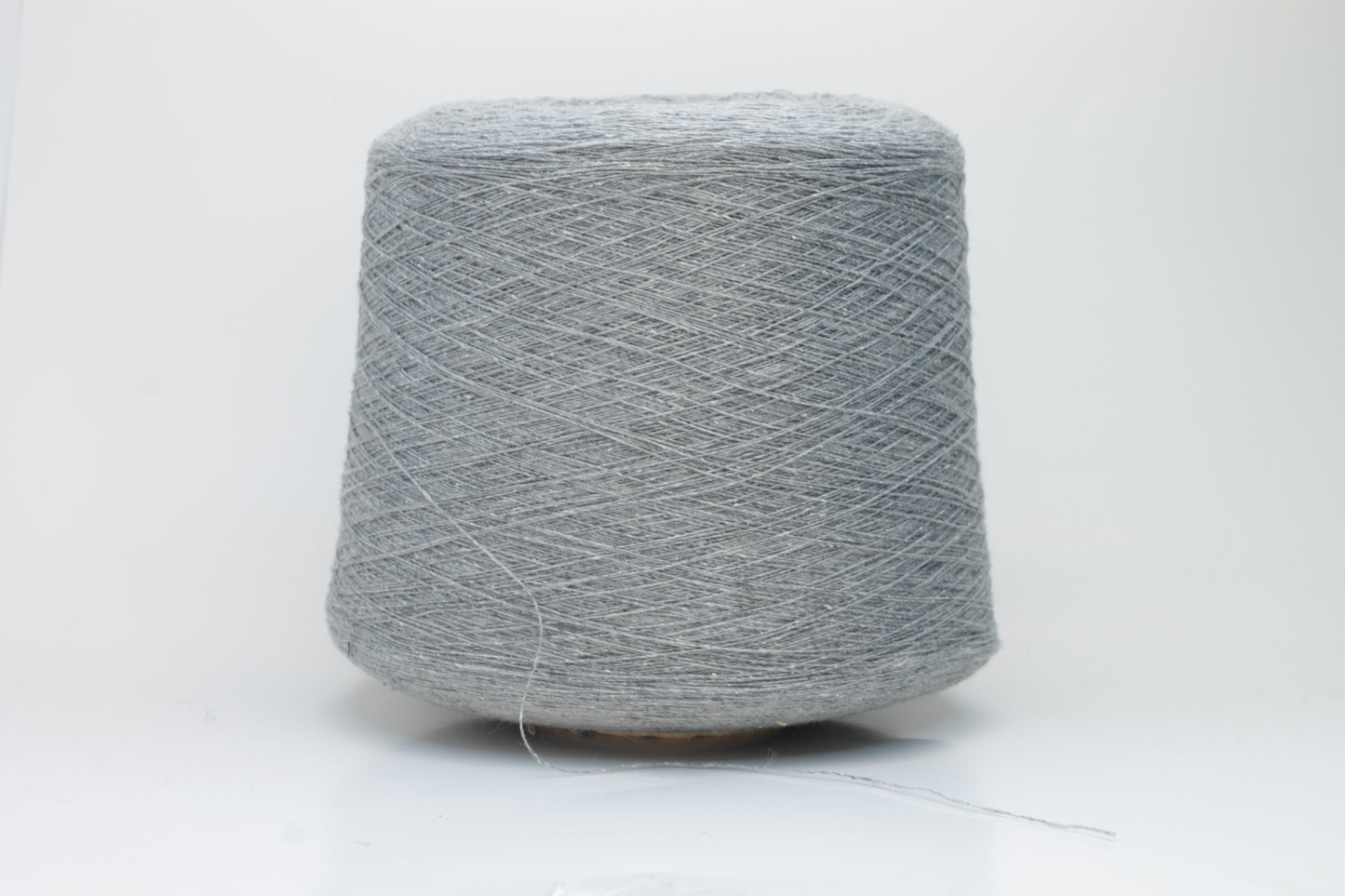 Frisby, 50% Merino, 25% Silk, 25% PA, Nm 1/15000, Color Gray