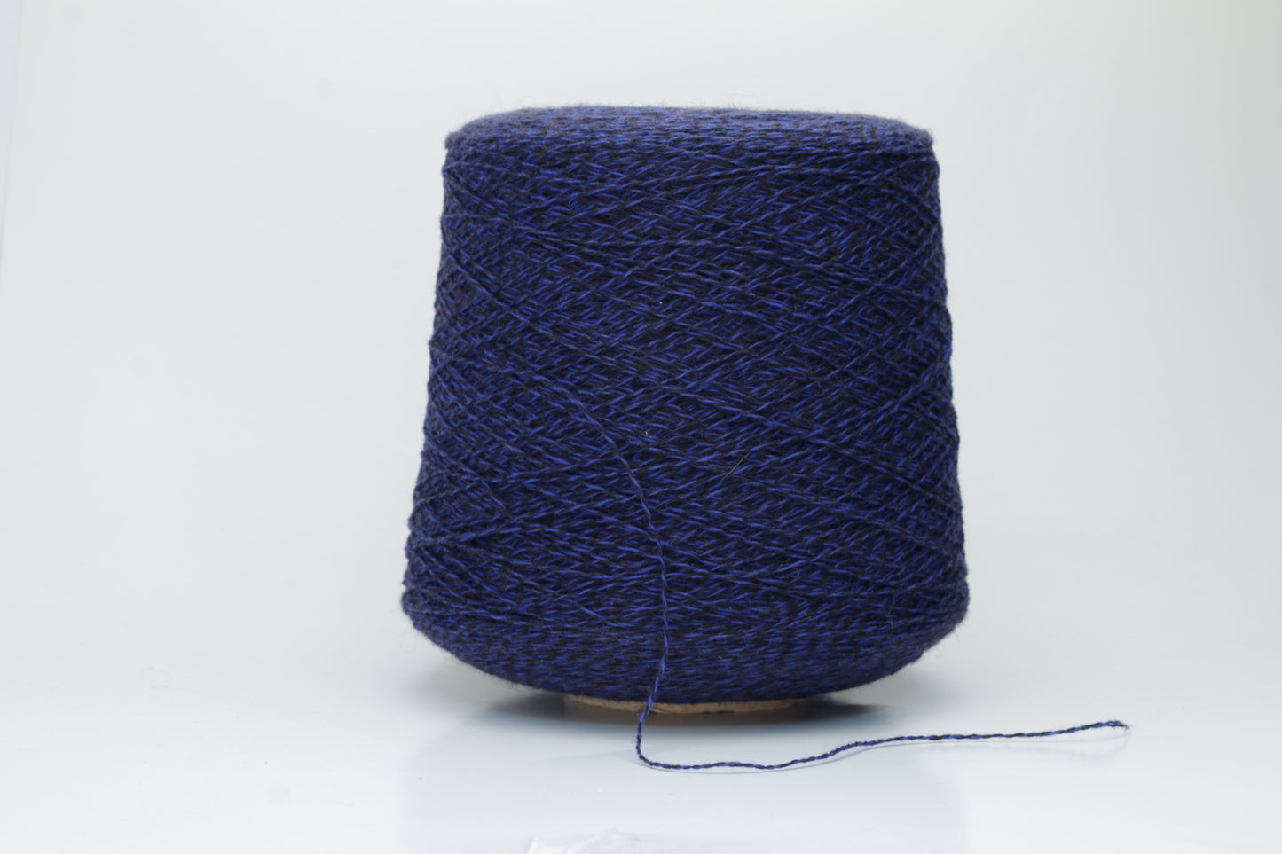 SuperYak 50% & Merino 50%  Nm 2/14. Natural Fantasy. Color 900630 Blue