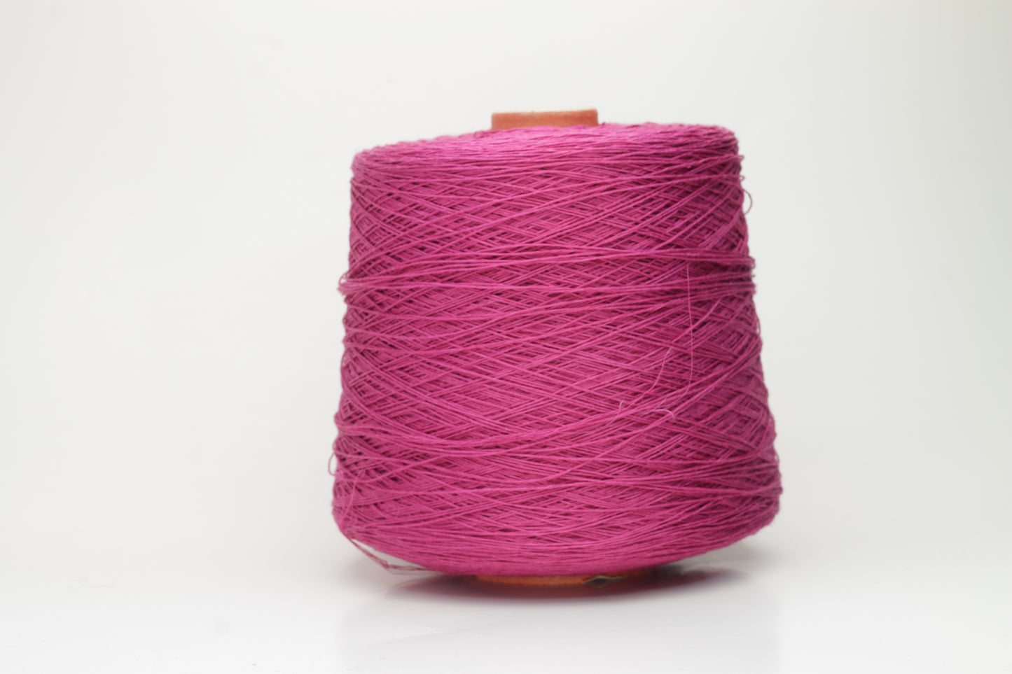 Lino yarn on Cone 100%, Nm 8/39, Storai, Color Fuxia. Per 100 gr