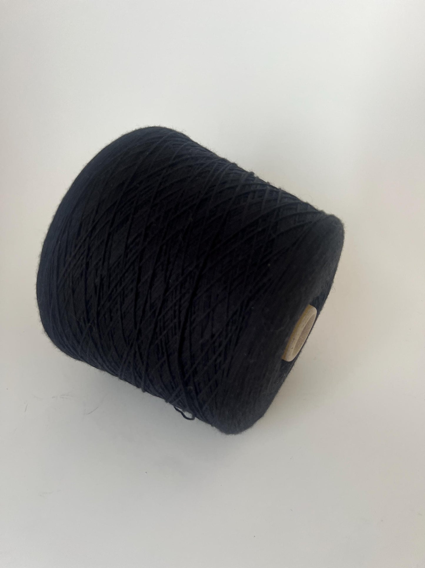 Loro Piana Abacash Yarn 70% Cashmere 30% Abaca Black. Per 100 gr
