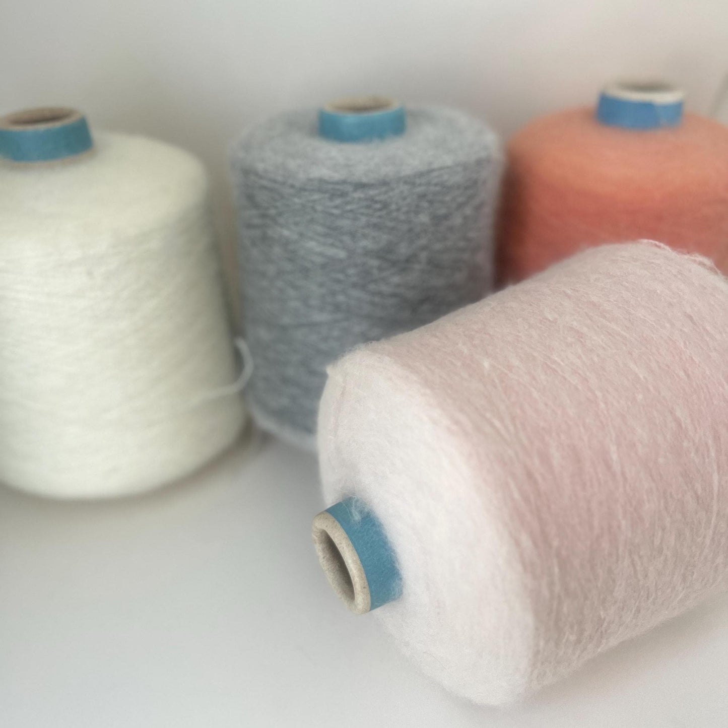 Sesia Baby Alpaca Fluffy Yarn Blend Italy – NM 1/9500. Pink.Per 100 gr