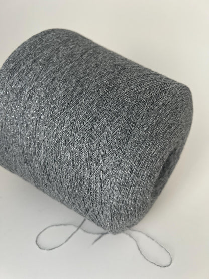 Cashmere 85% PL 9% PA 6%.Cash Lurex,Loro Piana, Color Fuori.Per 100 gr