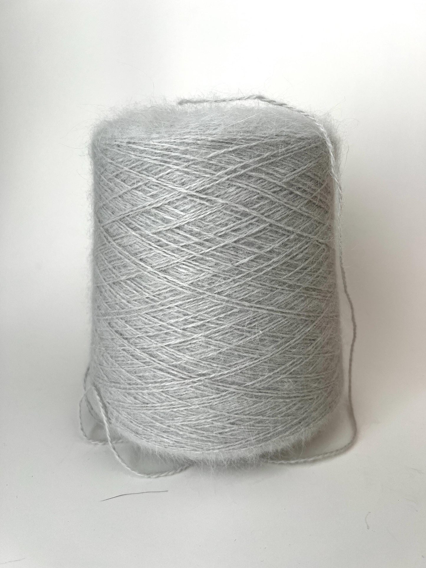 Italian Angora Rabbit Yarn 80% Angora 20% PA Nm2/9 - Vapore. Per 100 gr