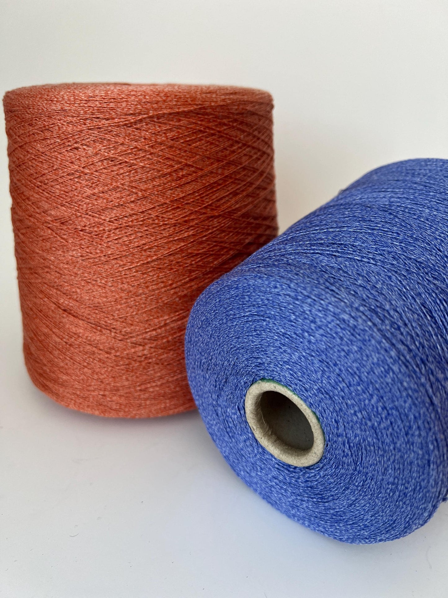 Loro Piana Voile Yarn 53% Cupro 47% Silk Nm4/48 Italy. Blue. Per 100 gr