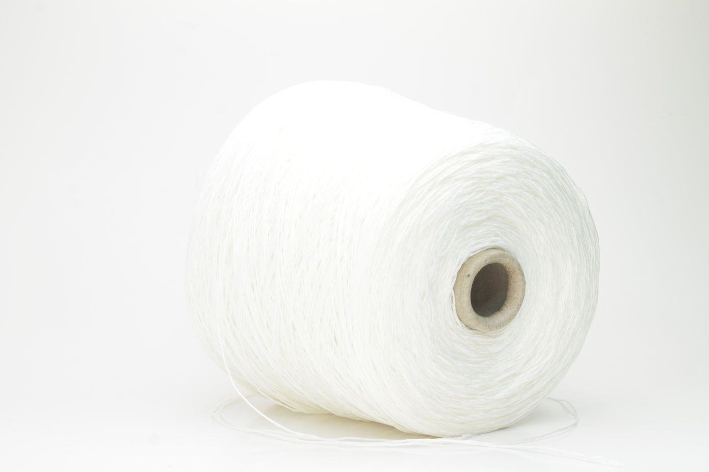 Rafia yarn 100%, 1/40x8, Calloni Srl - color Panna. Per 100 gr