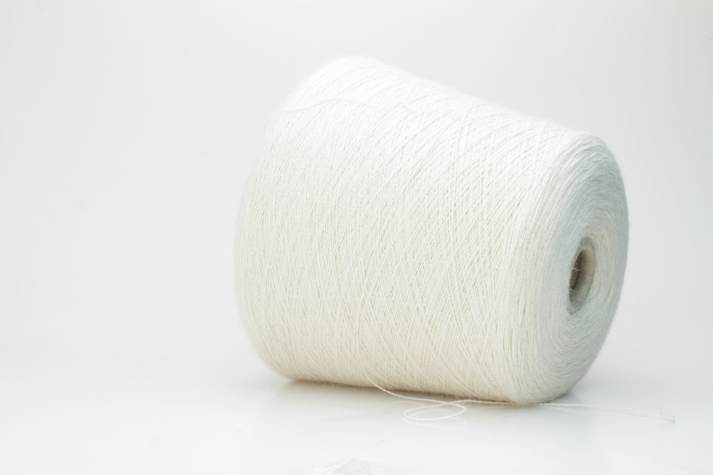 Alpaca yarn 100%, art Suri Filpucci yarn for knitting. Nm 2/16. White