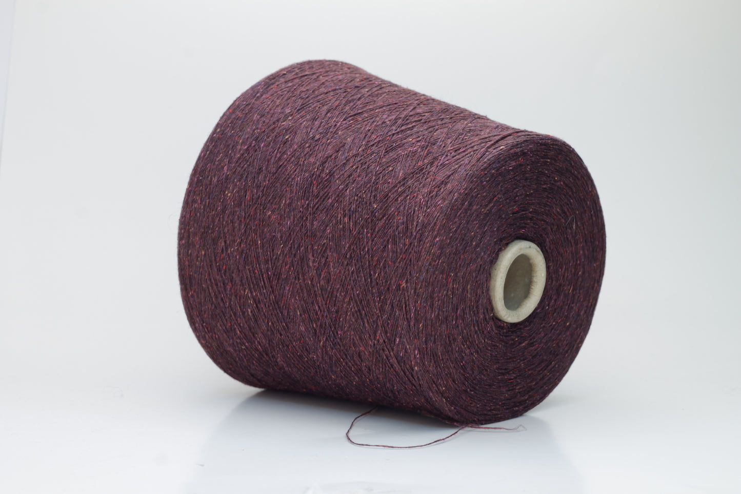 Frisby, 50% Merino, 25% Silk, 25% PA, Nm 1/15000, Color Brown&Red