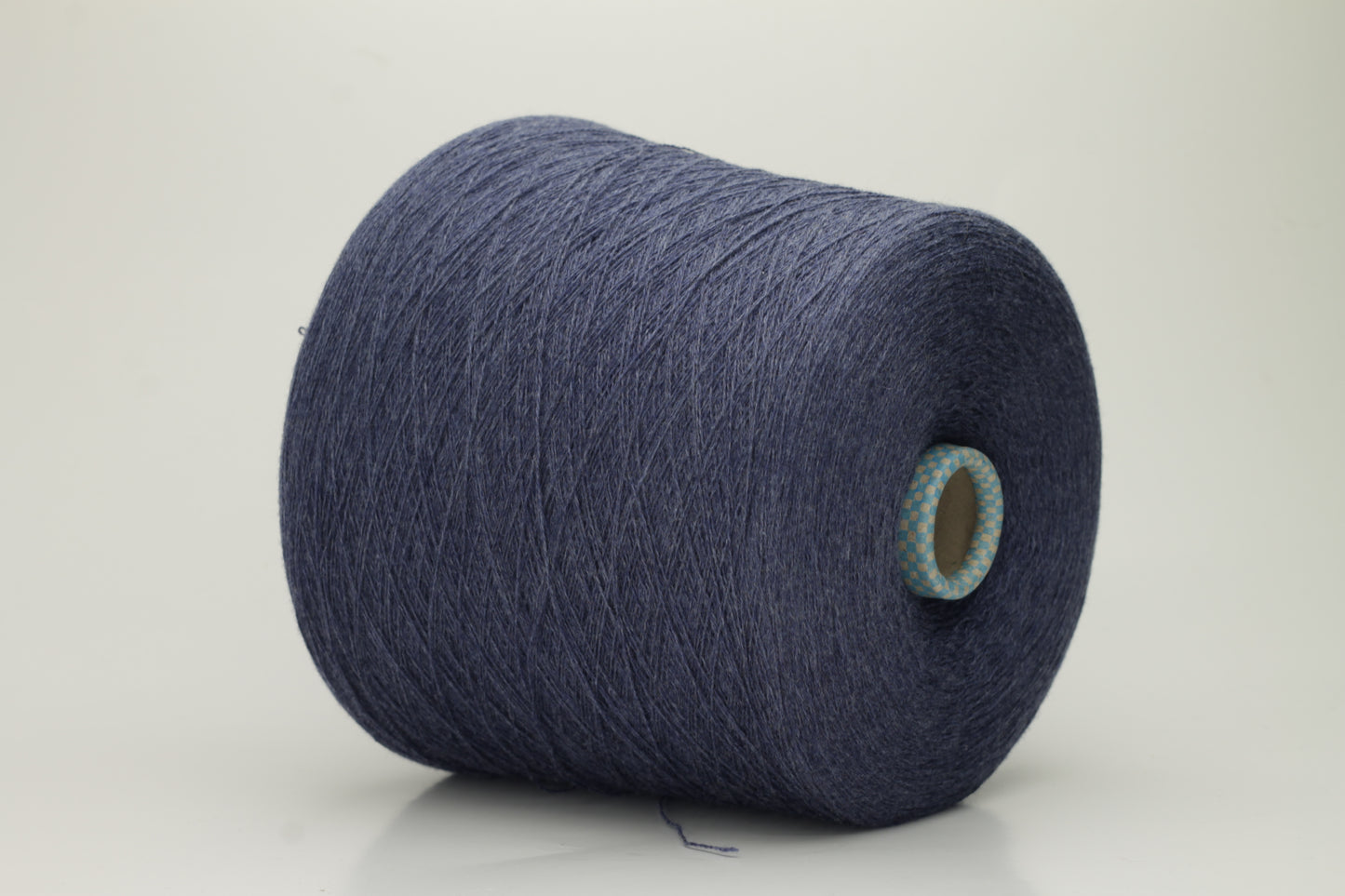 Cashmere 100%, Nm 2/28, Cariaggi-PCKA768. Color 20343 Eclipse