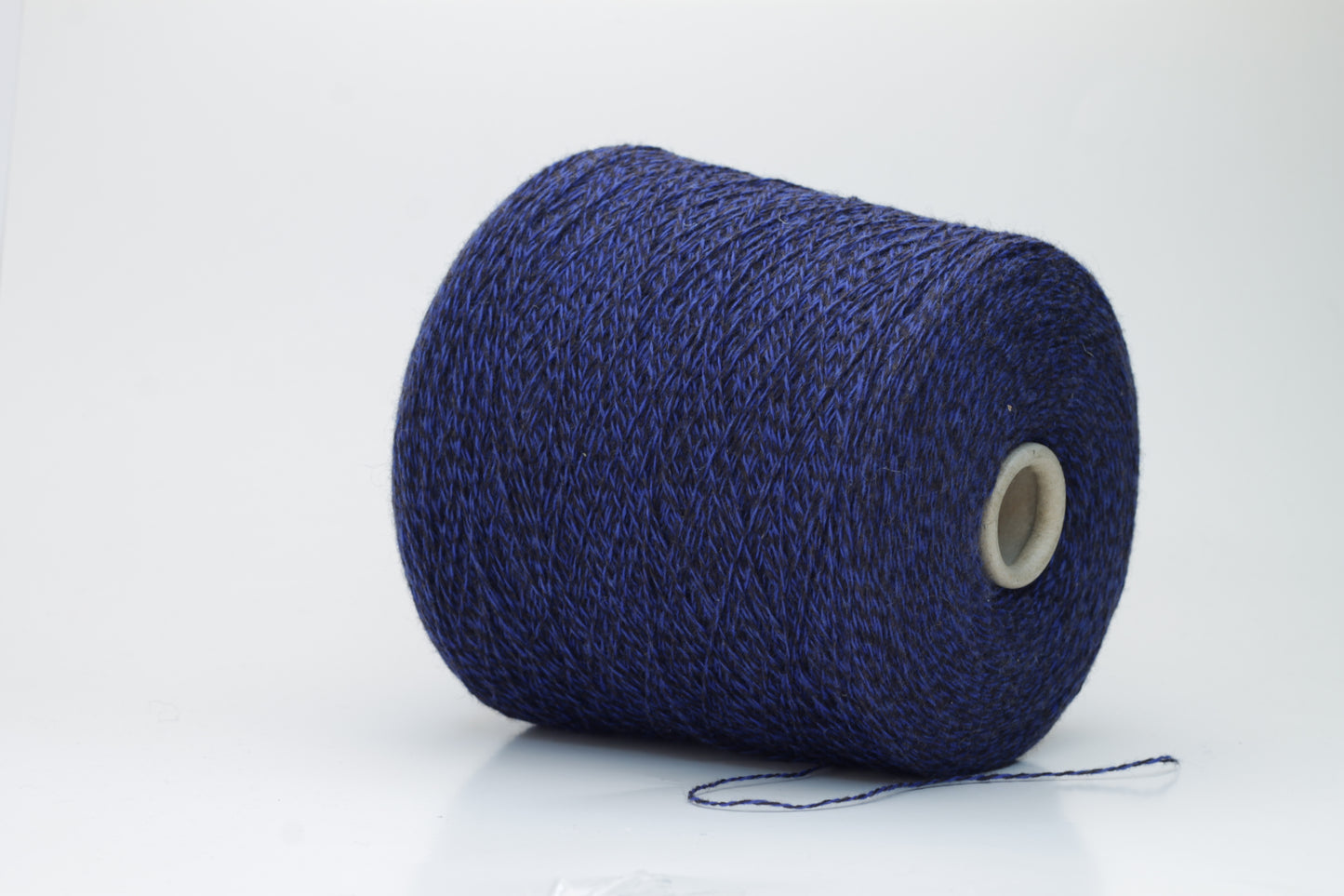 SuperYak 50% & Merino 50%  Nm 2/14. Natural Fantasy. Color 900630 Blue