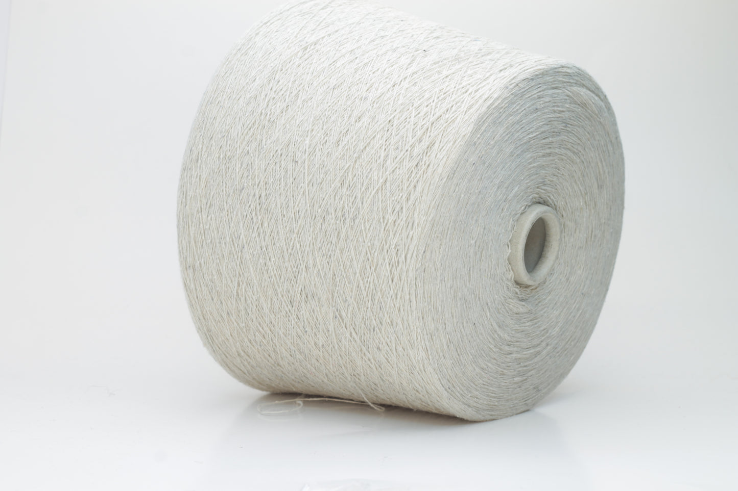 Frisby, 50% Merino, 25% Silk, 25% PA, Nm 1/15000, Color Light Gray