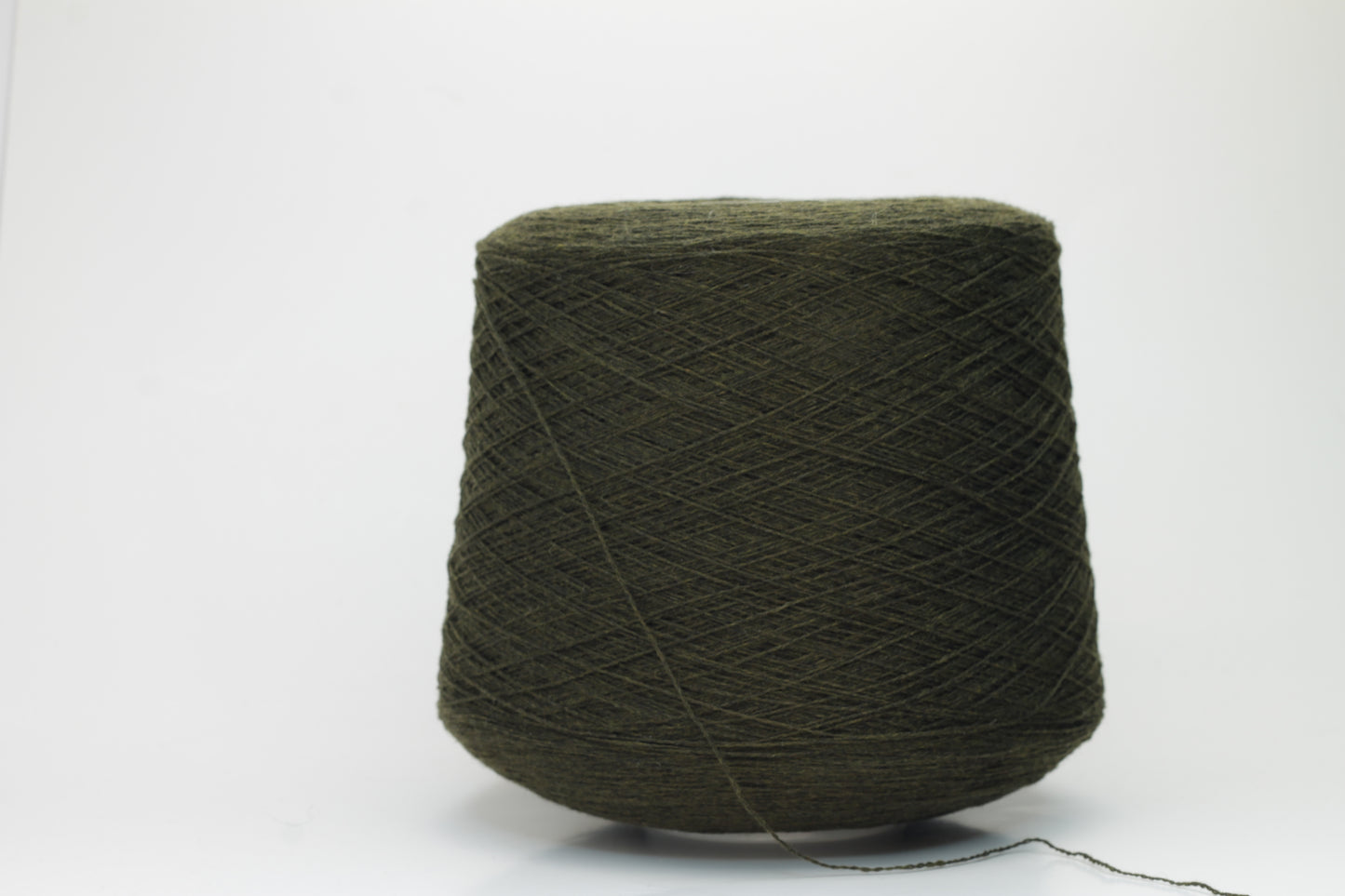 Merino 45%, Viscosa 30%, Cashmere 25%. Nm 2/24, Filati biagioli modesto, Color Bosco