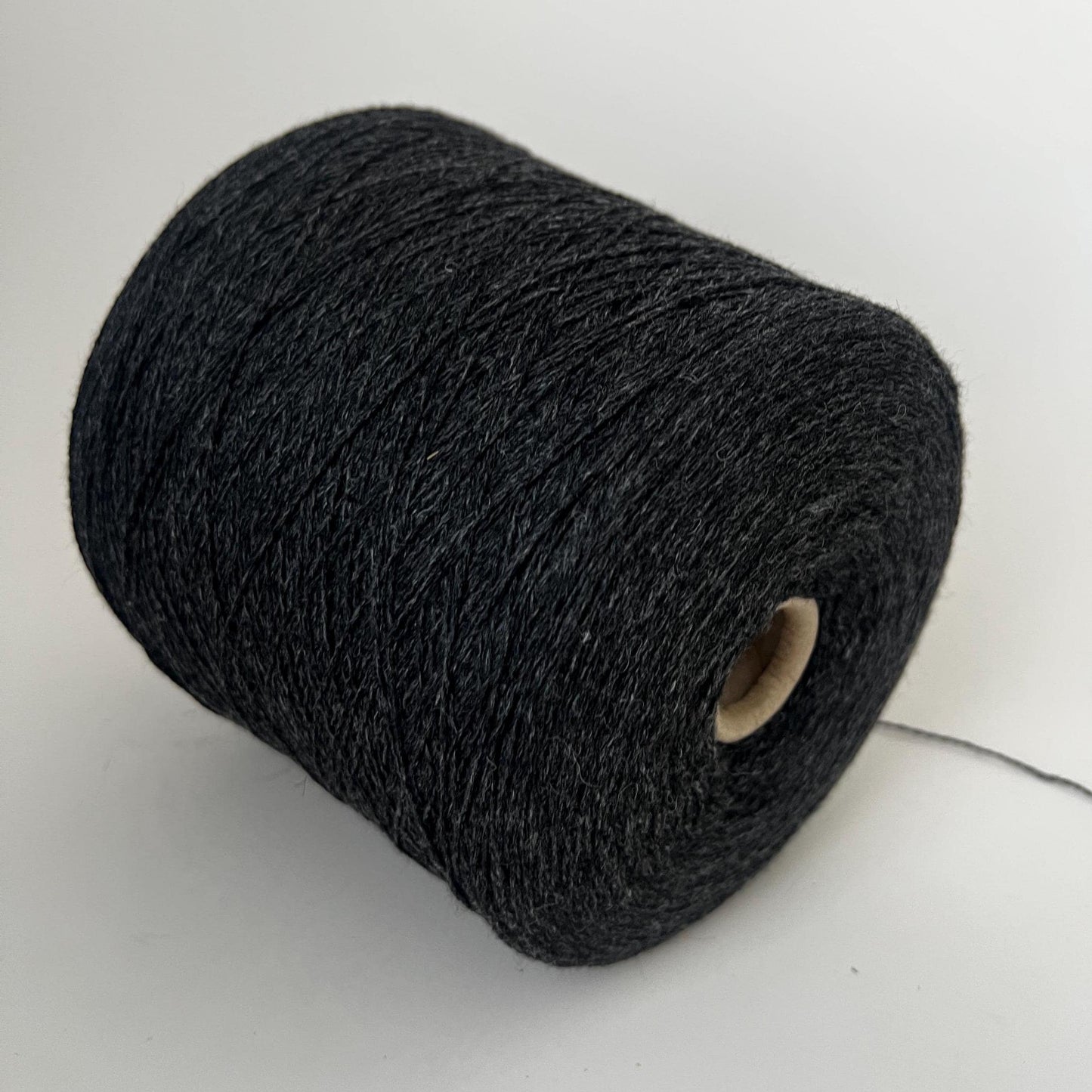 Freedom Royal Alpaca Blend Yarn 70/30 Italy. Color Fuliggine.Per 100gr