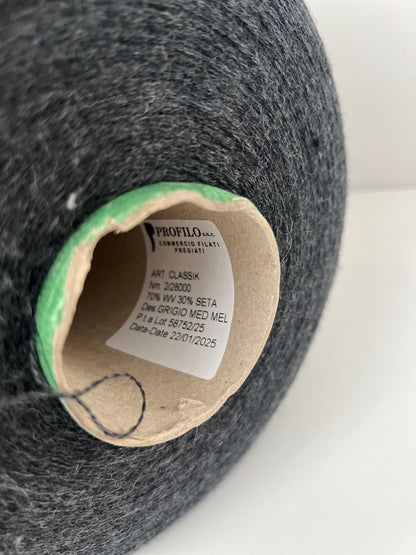 70% Merino&30% Silk yarn,Nm 2/28.PROFILLO,Color Grigio.Per 100gr