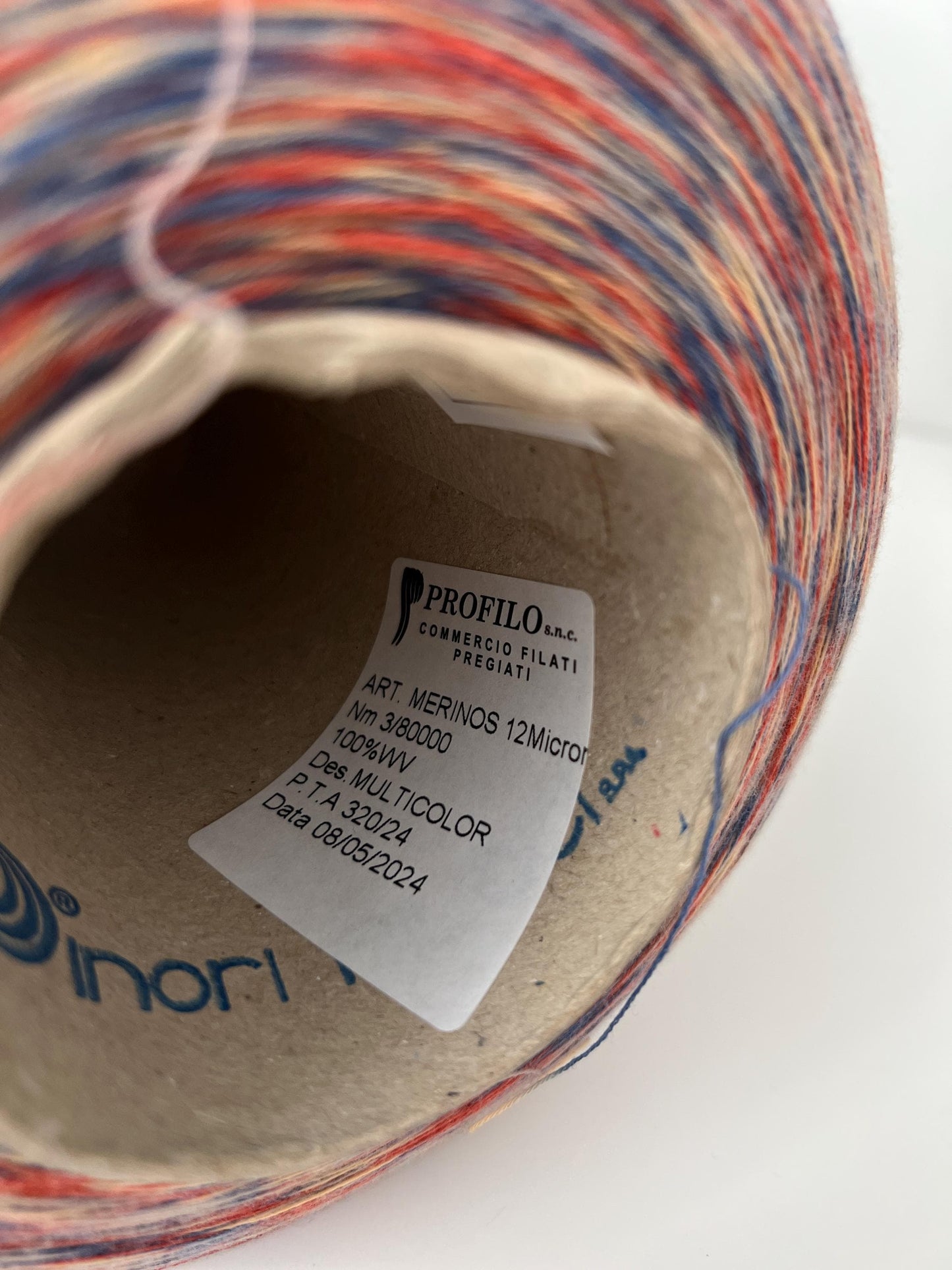 Merino yarn 100%, PROFILLO,Nm 3/80. Color MULTICOLOR.Per 100 gr