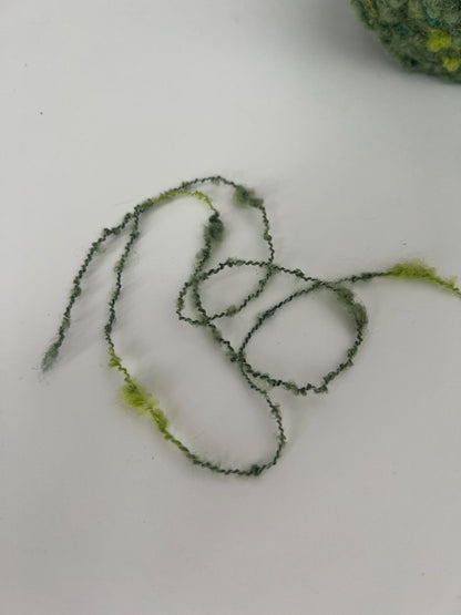 NODONE, Wool 90%, PA 10% Yarn on Cone.Nm 2500, color VERDE.Per 100 gr