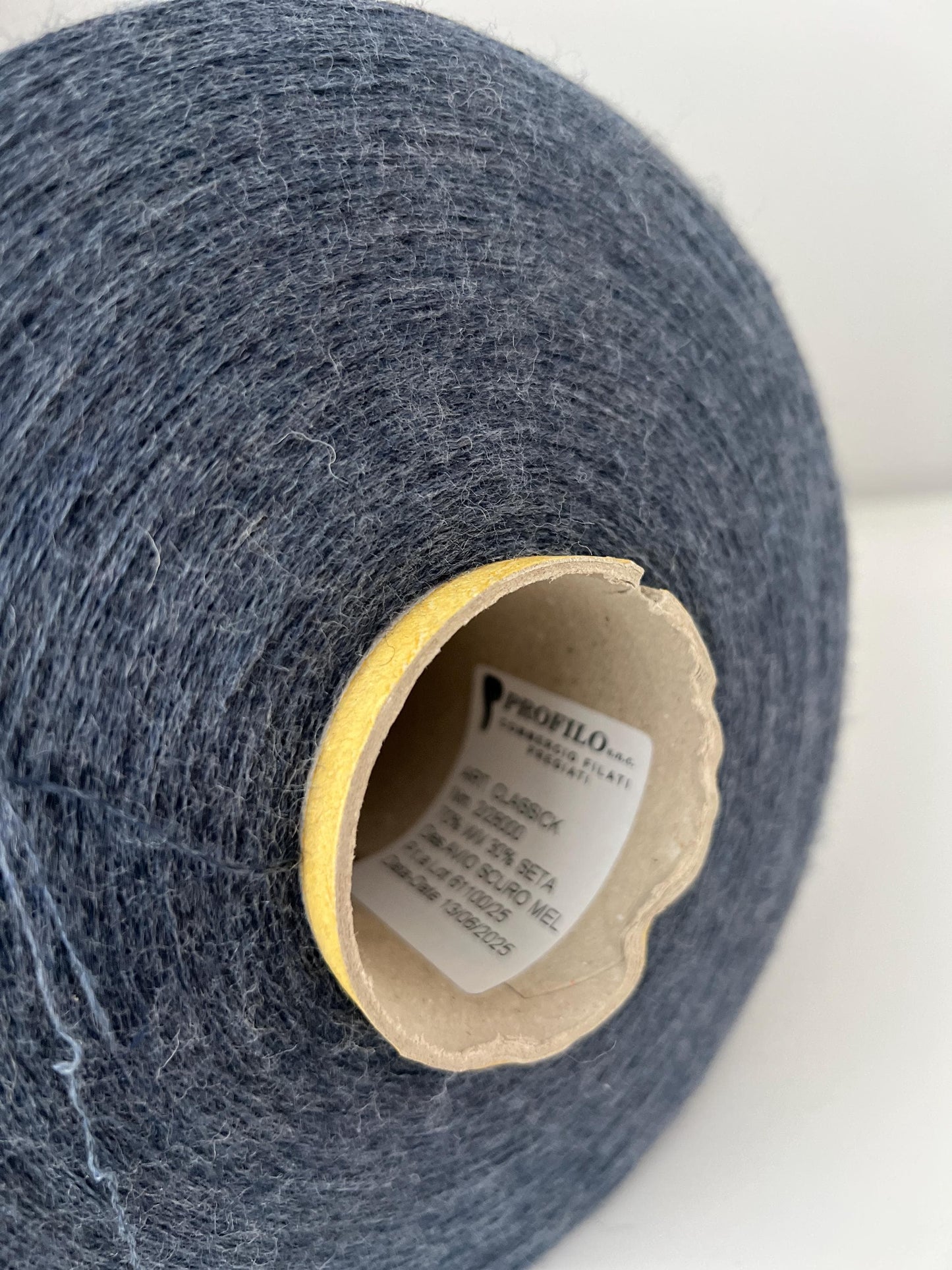 70% Merino&30% Silk yarn,Nm 2/28.PROFILLO,Color Scuro.Per 100gr