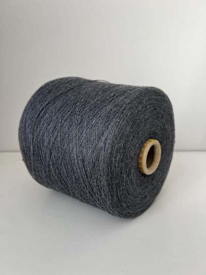 Merino yarn 100%, 2/30, Victoria Biella Yarn-Uniform Gray. Per 100 gr