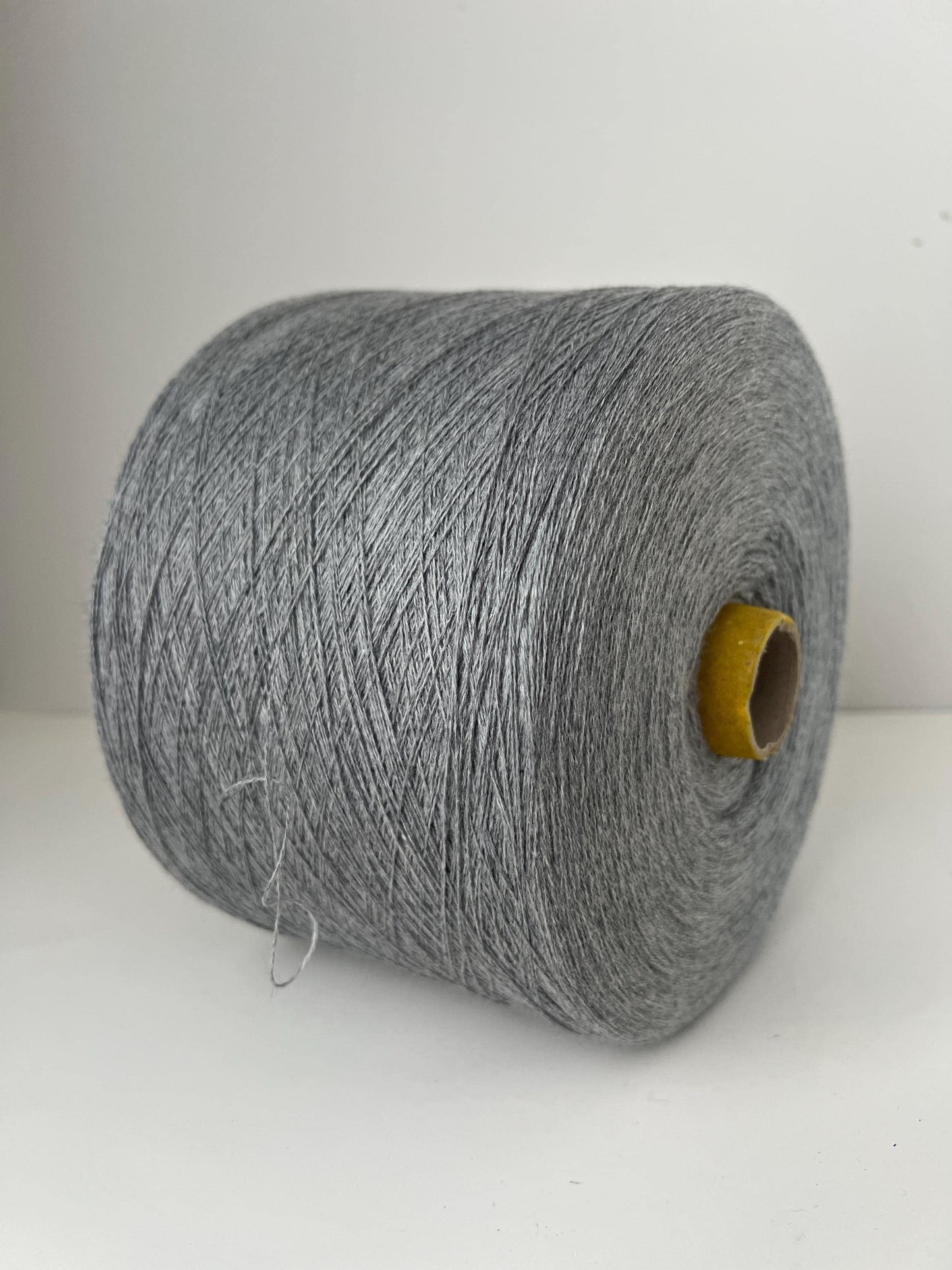 70% Merino&30% Silk yarn,Nm 2/28.PROFILLO,Color Perla.Per 100gr