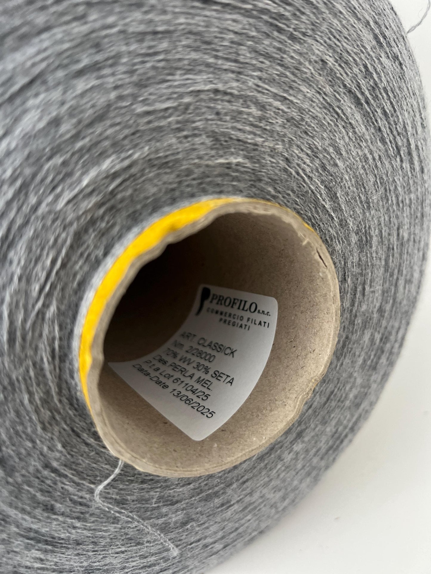 70% Merino&30% Silk yarn,Nm 2/28.PROFILLO,Color Perla.Per 100gr