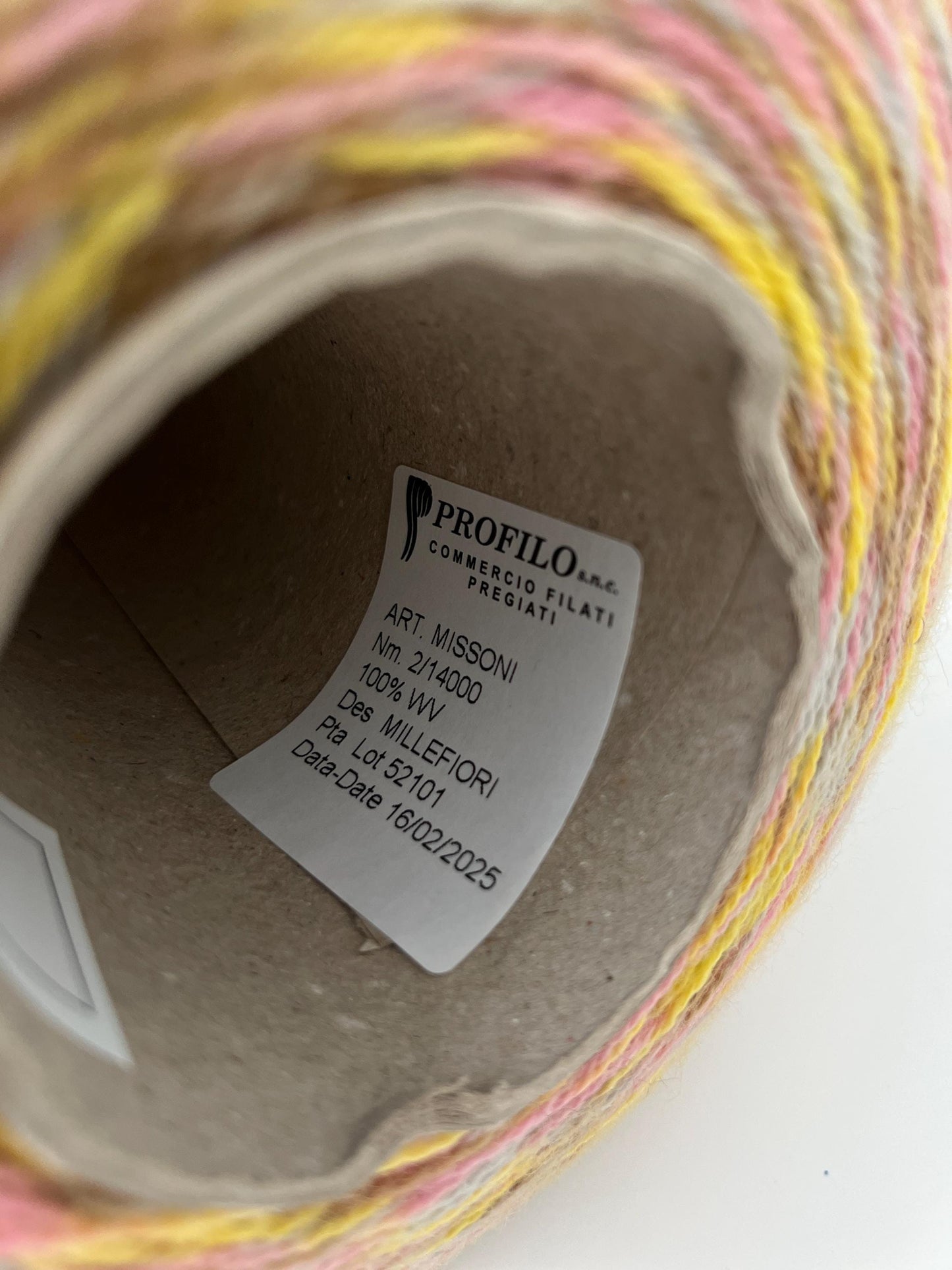 MISSONI-Merino yarn 100%, PROFILLO.Nm 2/14. Color MILLEFIORI.Per 100gr