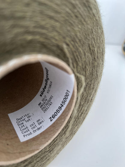 Merino yarn 100%, 2/30, Victoria Biella Yarn-Dark Olive. Per 100 gr