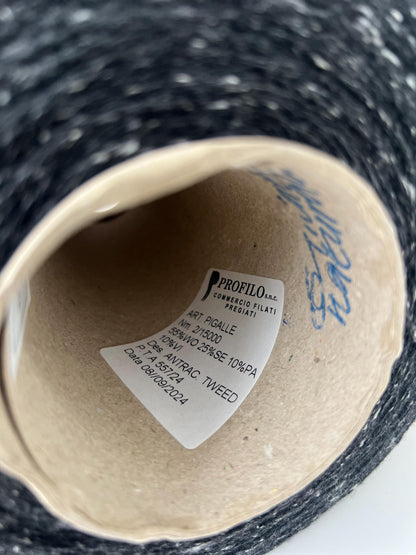 Wool 50%, Silk 25%, VI 10%, PA 10%. color ANTRAC TWEED.Per 100 gr