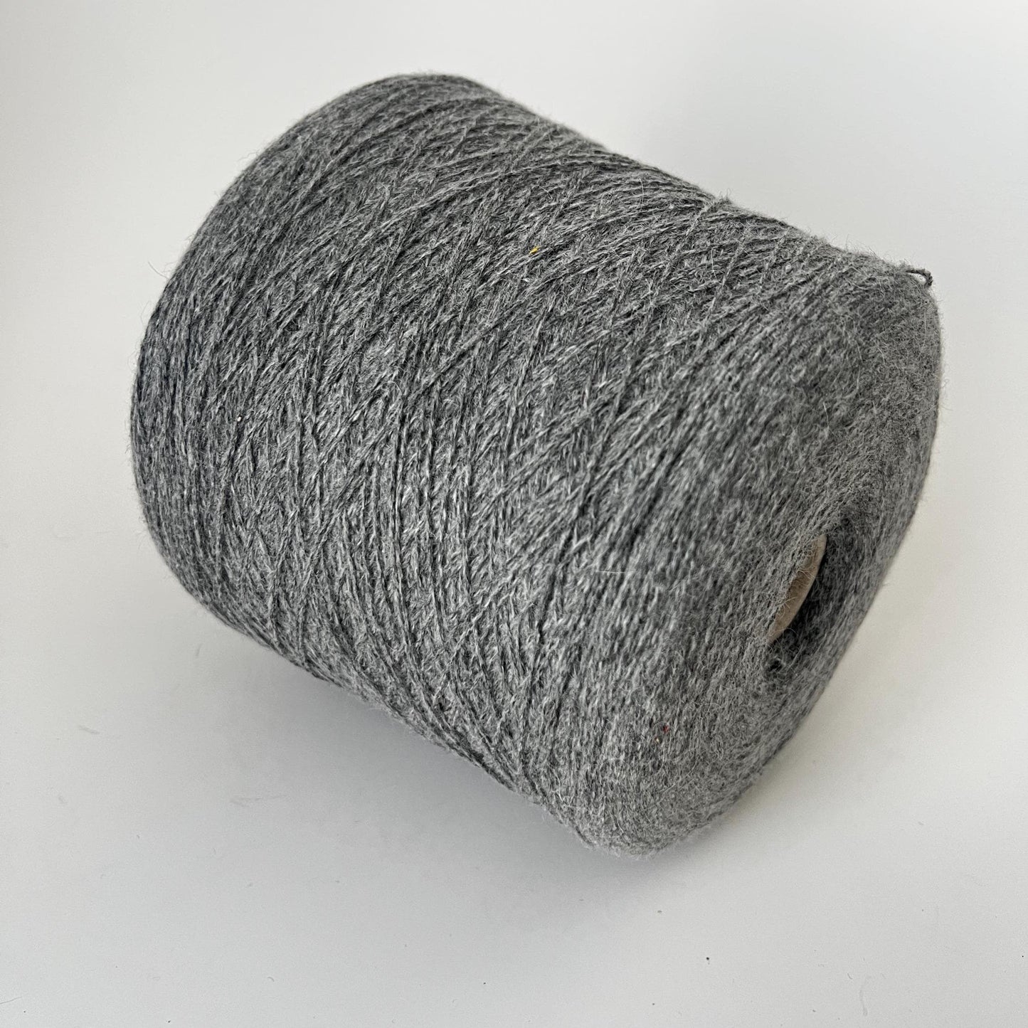 Freedom Royal Alpaca Blend Yarn 70/30 Italy. Color Grigio. Per 100gr