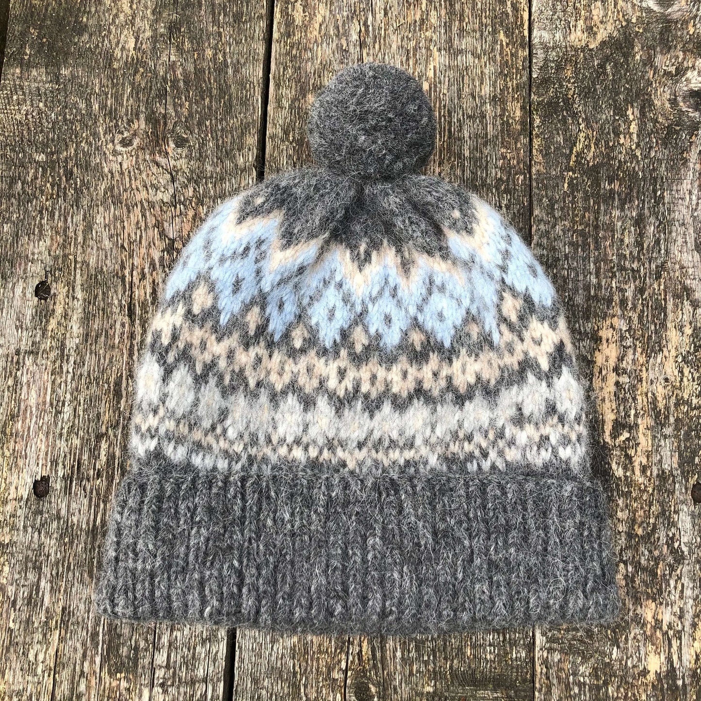 Easy knit pattern hat, Knitting Pattern Scandinavian winter hat